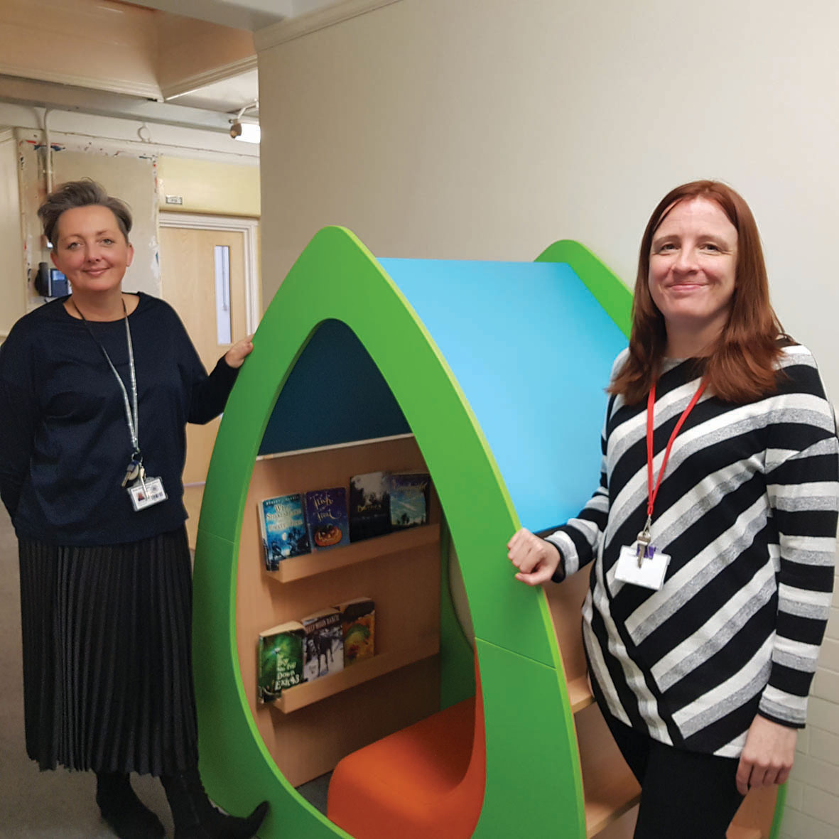 Emma-Murray-and-Tara-Welch-and-Reading-Booth